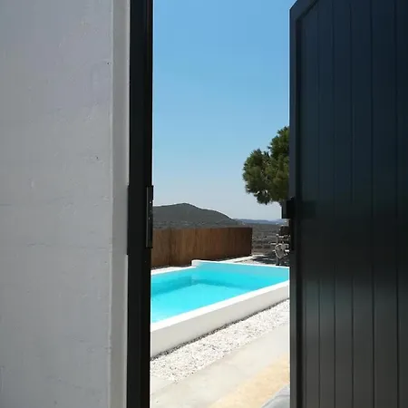 Katia Pool Paradise * Agia Irini (Milos)